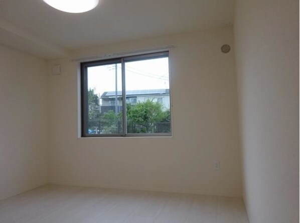 ミカーサ八木町の物件内観写真